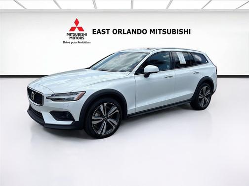 Crystal White Pearl 2025 Volvo V60 Cross Country Plus, B5 AWD Gas (mild hybrid)