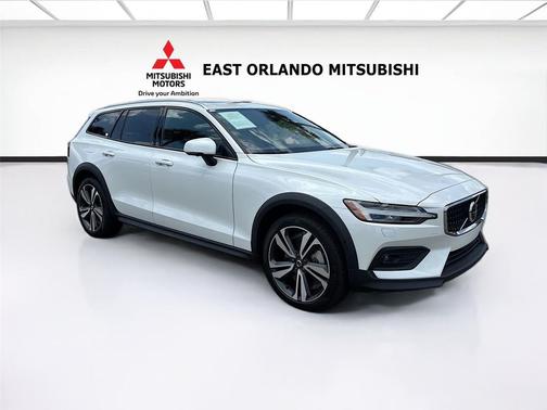 Crystal White Pearl 2025 Volvo V60 Cross Country Plus, B5 AWD Gas (mild hybrid)