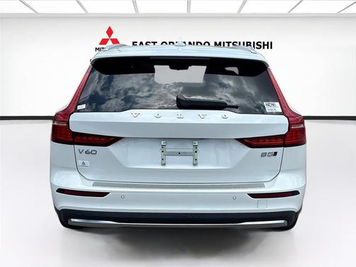 Crystal White Pearl 2025 Volvo V60 Cross Country Plus, B5 AWD Gas (mild hybrid)
