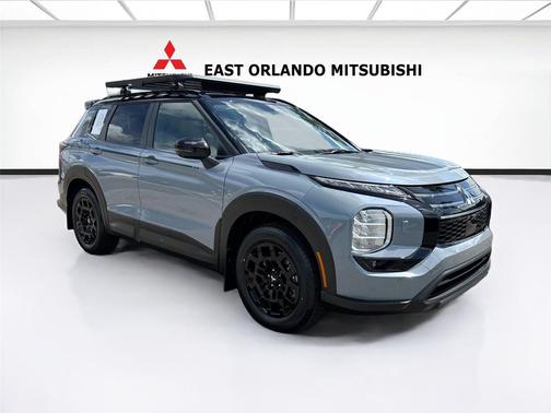 Moonstone Gray Metallic W/ Black Roof 2026 Mitsubishi Outlander TRAIL EDITION S-AWC
