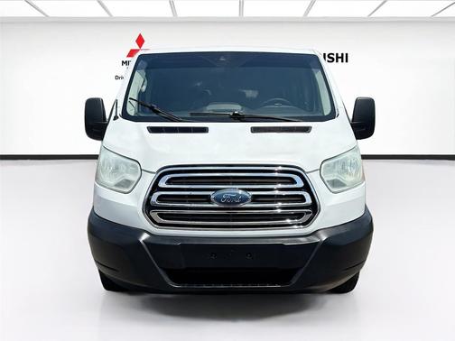 Oxford White 2017 Ford Transit-350 XLT
