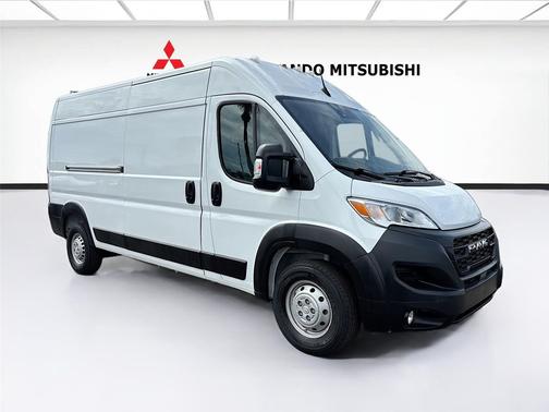 Bright White Clearcoat 2025 RAM ProMaster 2500 Tradesman