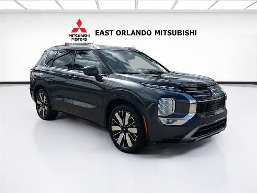 Graphite Gray 2026 Mitsubishi Outlander SEL