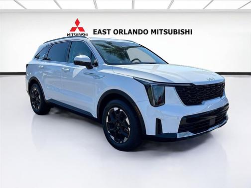 Glacial White Pearl 2025 Kia Sorento S