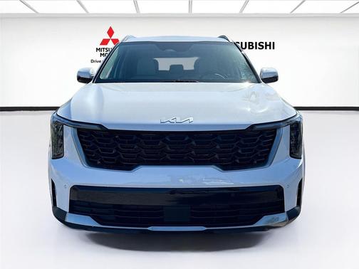 Glacial White Pearl 2025 Kia Sorento S