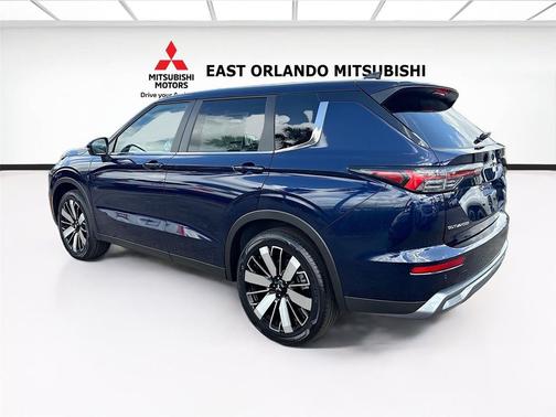 Cosmic Blue Metallic 2026 Mitsubishi Outlander SE 1.5T 2WD