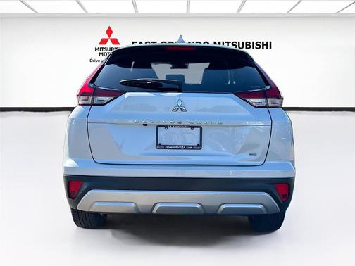 2025 Mitsubishi Eclipse Cross SE