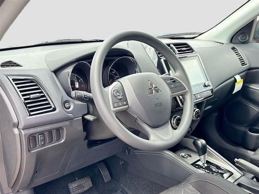 Red Diamond 2026 Mitsubishi Outlander Sport 2.0 ES