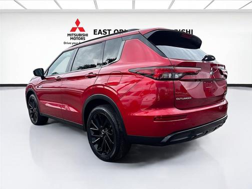 Red Diamond 2025 Mitsubishi Outlander PHEV SEL