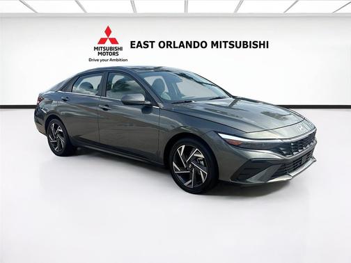 Amazon Gray 2025 Hyundai ELANTRA SEL
