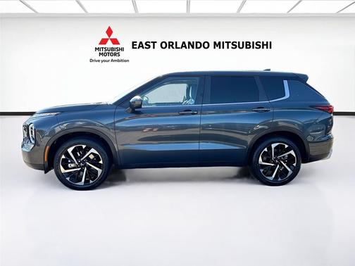 Graphite Gray 2024 Mitsubishi Outlander SE 2.5 2WD