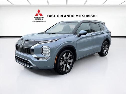 Moonstone Gray Metallic W/ Black Roof 2026 Mitsubishi Outlander SEL 1.5T 2WD