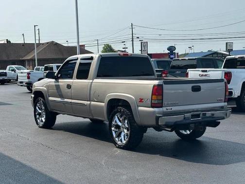 2005 GMC Sierra 1500 SLE Extended Cab