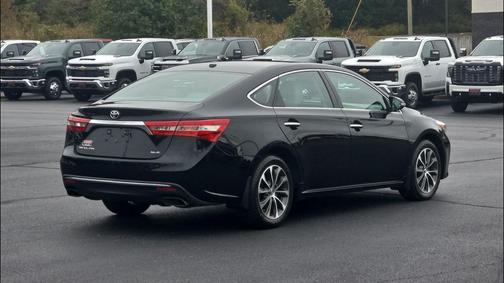 2018 Toyota Avalon XLE