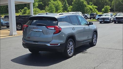 Sterling Metallic 2023 GMC Terrain SLT
