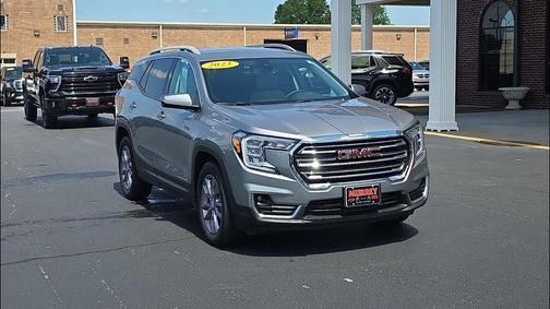 Sterling Metallic 2023 GMC Terrain SLT