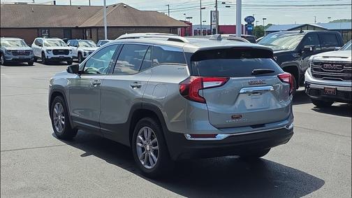 Sterling Metallic 2023 GMC Terrain SLT