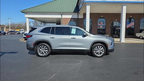 2025 Buick Enclave Preferred FWD