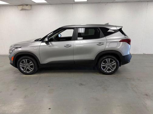 Steel Gray 2021 Kia Seltos LX
