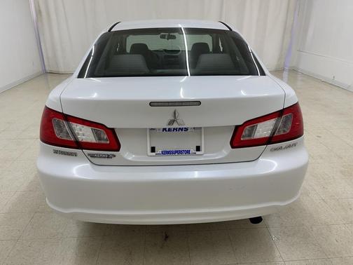 2011 Mitsubishi Galant Base