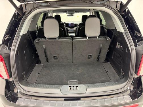 Agate Black Metallic 2020 Ford Explorer XLT