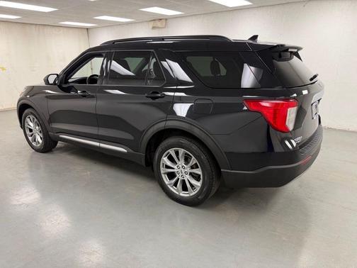 Agate Black Metallic 2020 Ford Explorer XLT