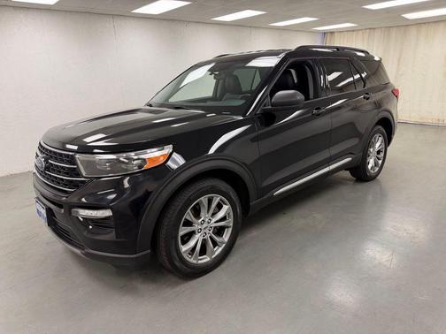 Agate Black Metallic 2020 Ford Explorer XLT