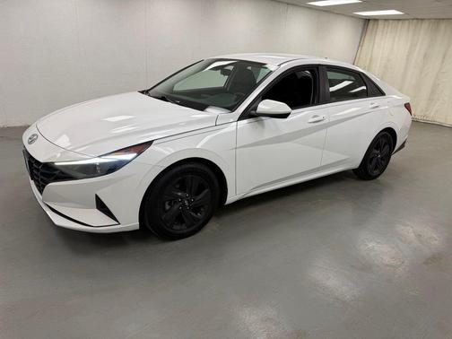 Quartz White 2021 Hyundai ELANTRA SEL