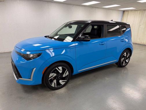 Surf Blue w/Black Roof 2023 Kia Soul GT-Line