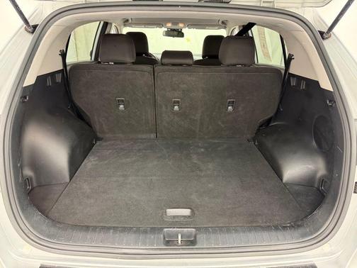 Sparkling Silver 2020 Kia Sportage LX