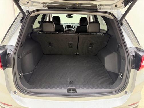 Silver Ice Metallic 2021 Chevrolet Equinox Premier w/1LZ