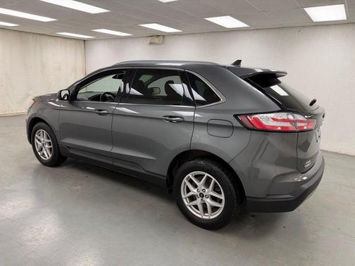 Carbonized Gray Metallic 2024 Ford Edge SEL
