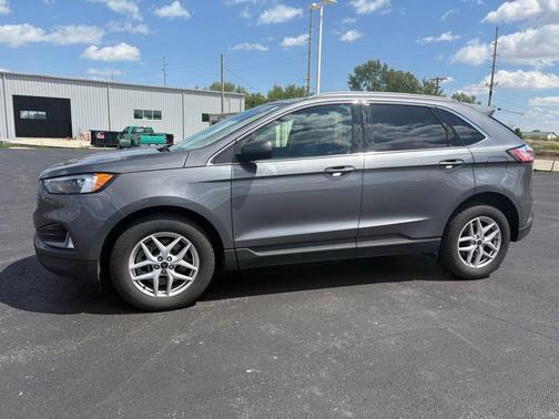 Carbonized Gray Metallic 2024 Ford Edge SEL