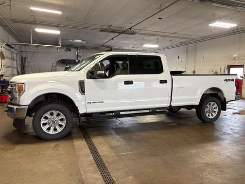 Oxford White 2022 Ford F-250 XLT