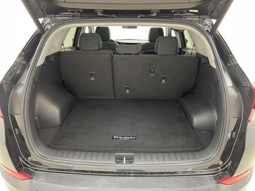 2017 Hyundai TUCSON Night