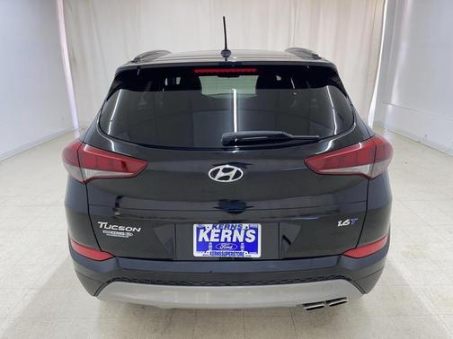 2017 Hyundai TUCSON Night
