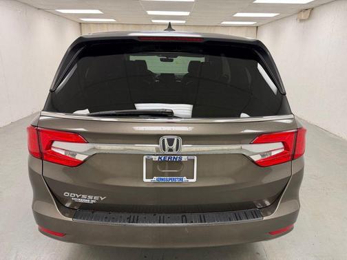 Modern Steel Metallic 2018 Honda Odyssey EX-L