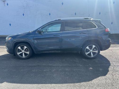 Slate Blue Pearlcoat 2020 Jeep Cherokee Limited