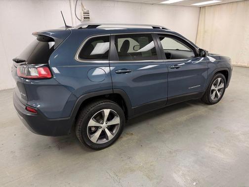 Slate Blue Pearlcoat 2020 Jeep Cherokee Limited