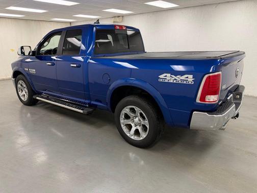 Blue Streak Pearlcoat 2017 RAM 1500 Laramie