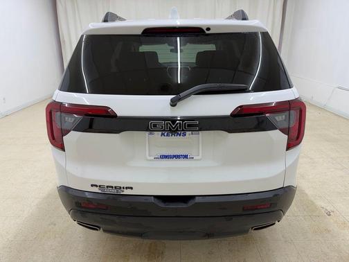 2023 GMC Acadia FWD SLE