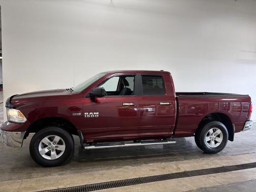 2017 RAM 1500 SLT