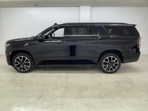 2022 Chevrolet Suburban RST