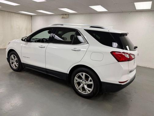 Summit White 2019 Chevrolet Equinox Premier