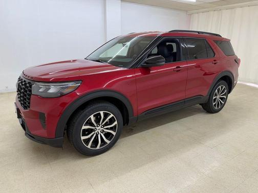 Rapid Red Metallic Tinted Clearcoat 2026 Ford Explorer ST-Line