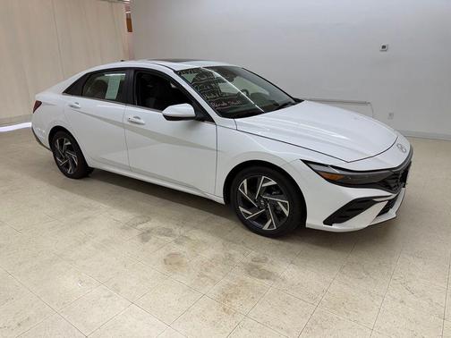 Serenity White 2025 Hyundai ELANTRA SEL