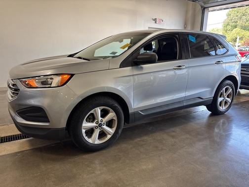 2020 Ford Edge SE
