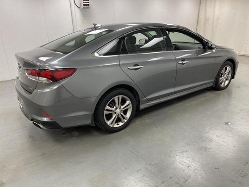 2018 Hyundai SONATA Limited