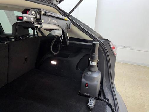 Carbonized Gray Metallic 2022 Ford Edge SEL