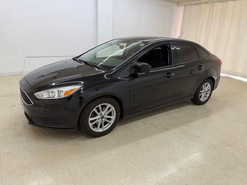 Shadow Black 2018 Ford Focus SE